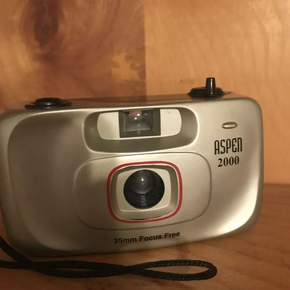 Vintage Camera aspen 2000 - UnTested Maybe for Display or Decor?